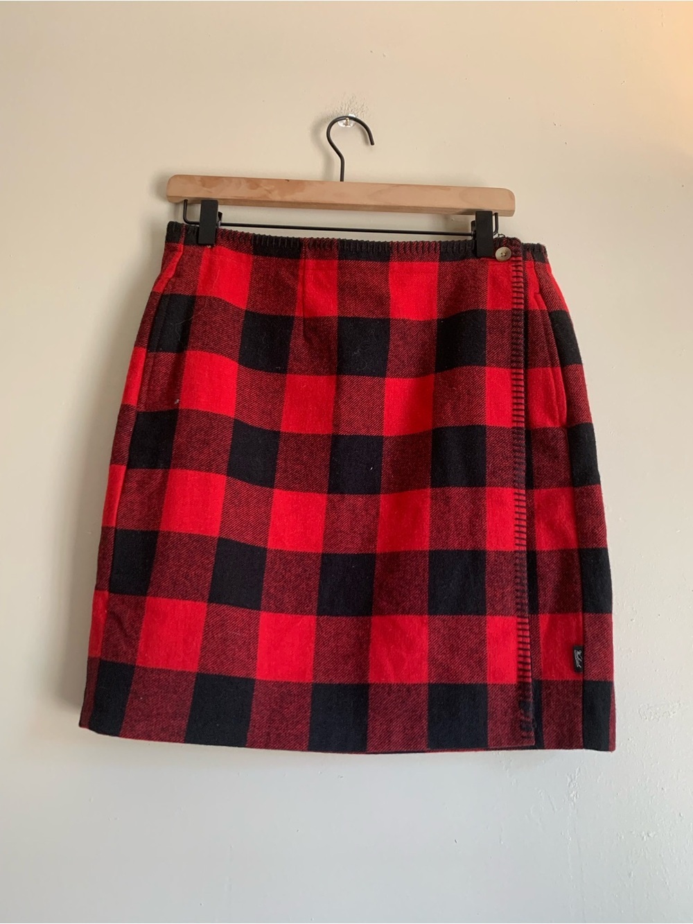 Woolrich Red Black Plaid Mini Skirt Fall Winter Women Size Small Wool